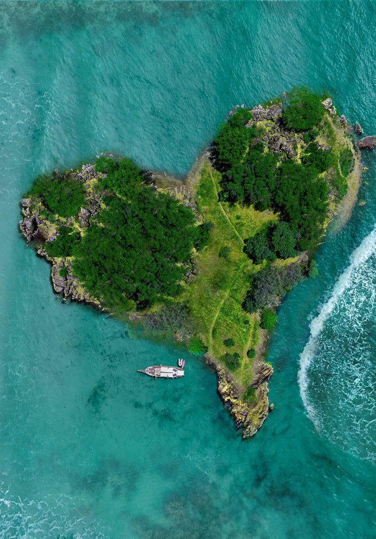 cropped-island-3542290-Custom.jpg